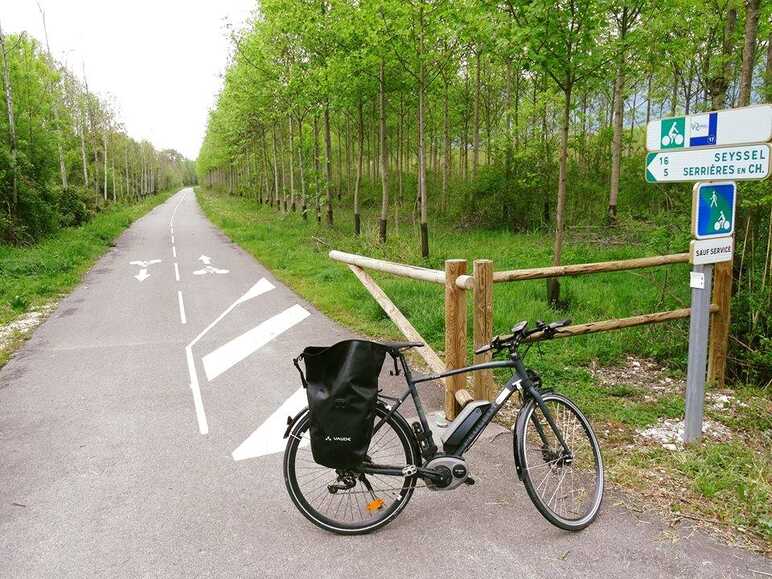 Les vélos à assistance électriques pour rouler le long de ViaRhôna