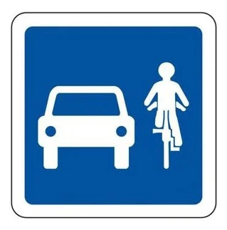 piste ou bande obligatoire pour les cycles
