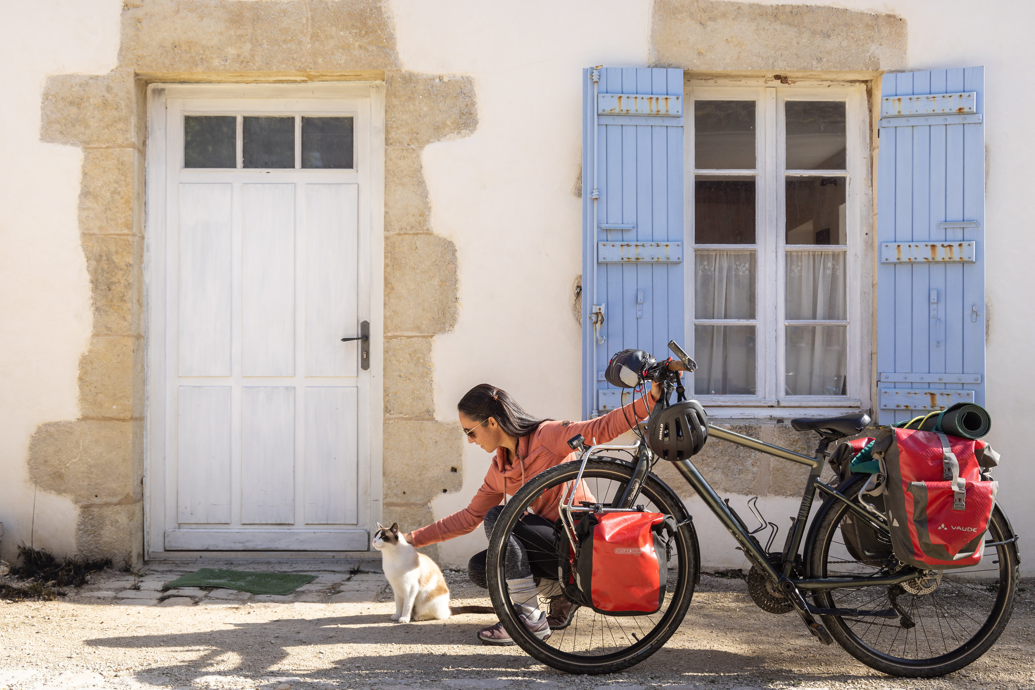 Portage des sacoches sur porte babages avant et arrière