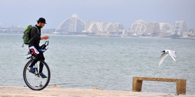 voyage à vélo en monoroue