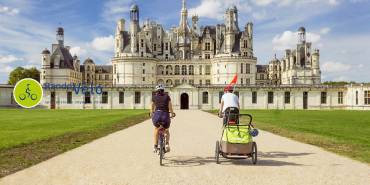 Chateaux De La Loire A Velo Tous Les Circuits Et Pistes Cyclables