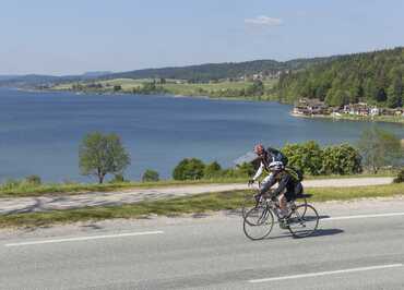 5 itineraires velo pour explorer les montagnes du Jura