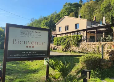 Camping Les Berges du Doux