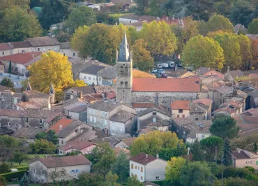 Thueyts - vue du village au coucher de soleil 2 ©sourcesetvolcans