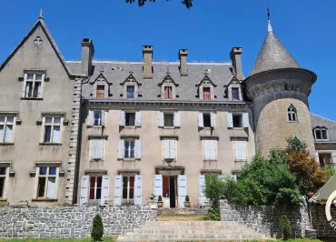 Château de Calmels - Lacaune, Tarn - G5024 - Gîtes