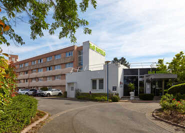 B&B HOTEL Cergy Port