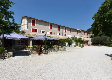 Hotel/Restaurant