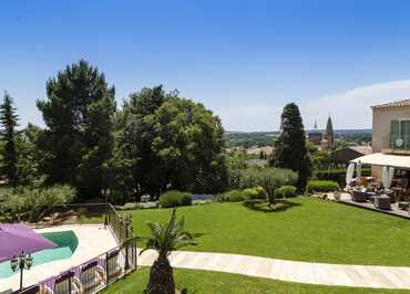 Hôtel avec vue panoramique sur St-Quentin-La-Poterie et Uzès