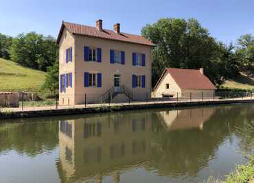 Maison du Canal