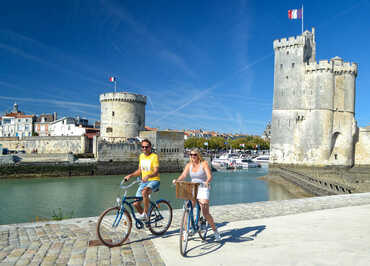 LES TOURS DE LA ROCHELLE