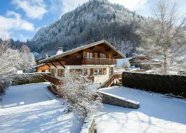 chalet extérieur hiver