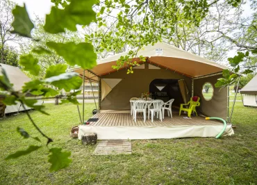 Village Nature Zen - Camping la Turelure : Tente Canada