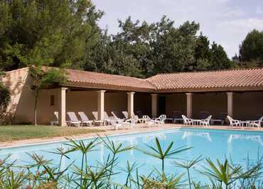 mas-des-sables-lodges-aigues-mortes-piscine