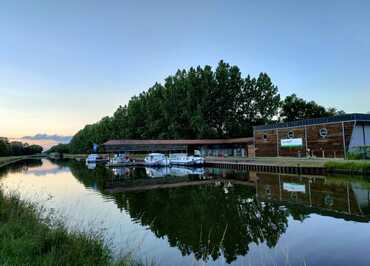 Port de la Vauvelle, Locaboat