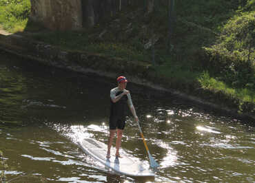 Pratique du Paddle et location de vélos à la Base Activital de Baye