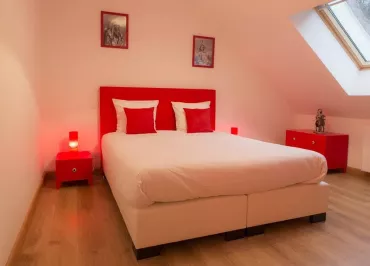 Les Gîtes de l'Orée du Bois - Nuage Rouge