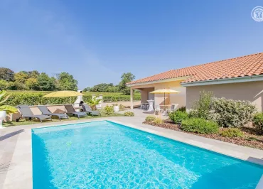 Le Mâconnais Guest House