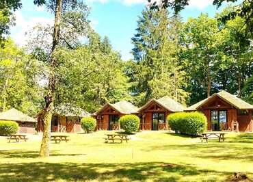 Location hébergements Chalets n°1 de 6 personnes Lac des Settons Morvan - Activital