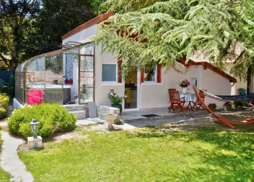 https://photos-flux.itea.fr/photos/gites37/G/photoEte/37G23661.jpg