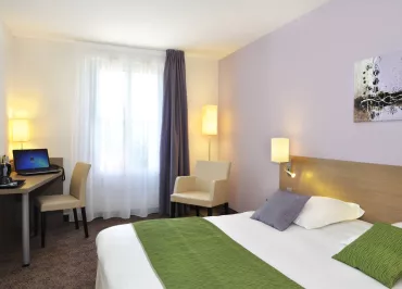 Brit Hotel Châteaudun