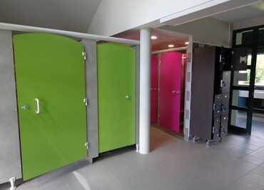 AIRE DE SERVICES ET DE STATIONNEMENT DE NEUFCHATEAU