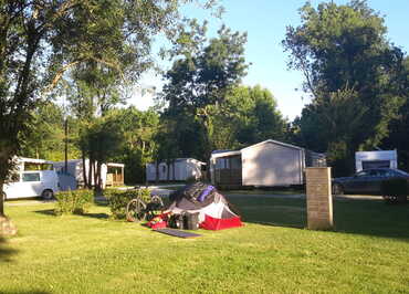 Camping "Le Martin-Pêcheur"