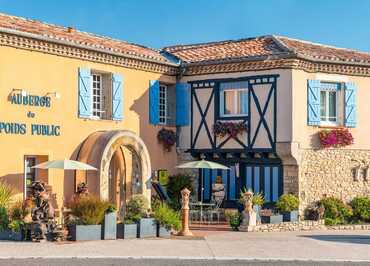 auberge-du-poids-public-facade