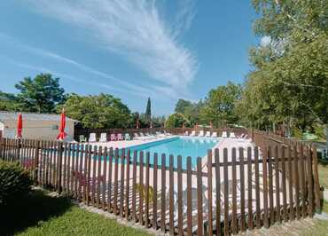 piscine_paysage camping en salvan REVEL