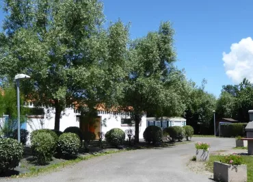 Camping-La Maison Blanche