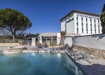 Rivesaltes_hotel Campanile_extérieur