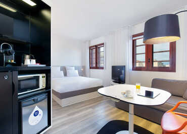 Novotel Suite 1