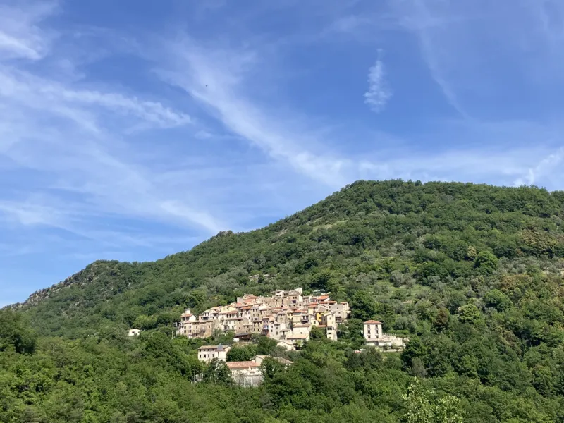 Vue sur les Ferres GT des Préalpes d'Azur