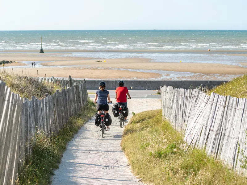 Arrivée sur la plage de Cabourg - La Vélomaritime