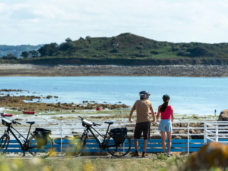 Vue sur mer à Trébeurden sur La Vélomaritime
