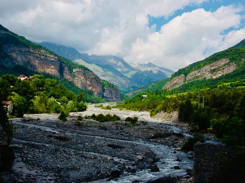 La Haute Vallée du Var dans les Alpes-Maritimes