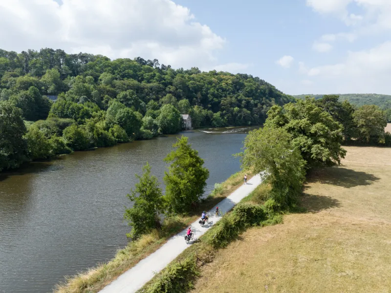 Au fil de la Mayenne à vélo - Origné