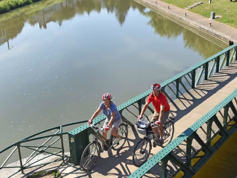 Canal à Ouzouer-sur-Trézée