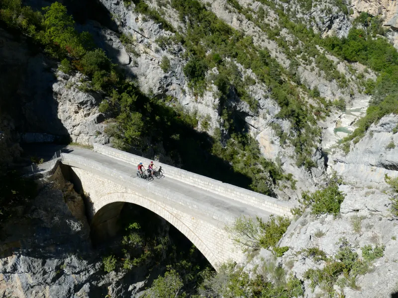 Pont au-dessus de la Clue d Aiglun