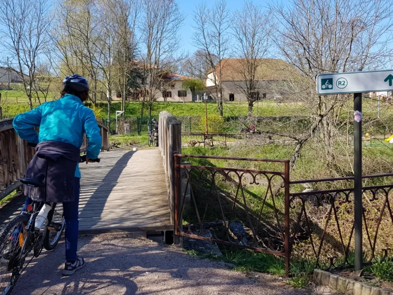 Boucle vélo R2 de Briennon à La Benisson-Dieu