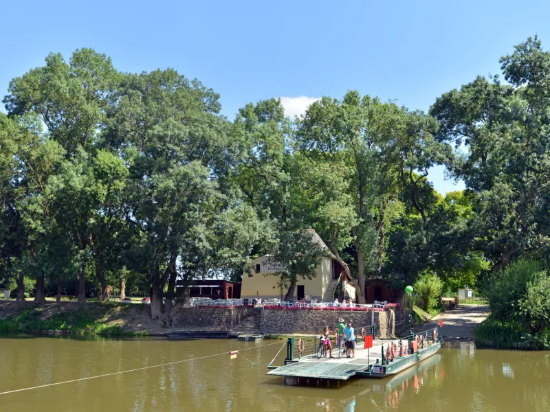 Bac de l'Île Saint-Aubin à vélo