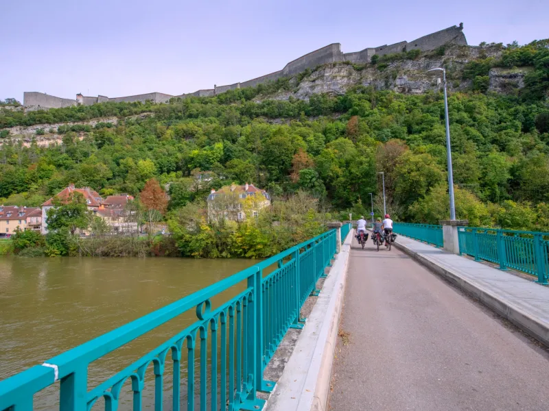 Passerelle de Mazagran sur l'EuroVelo 6