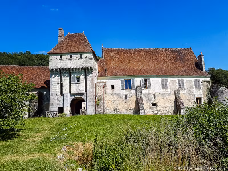Château-monastère de la Corroirie en Touraine