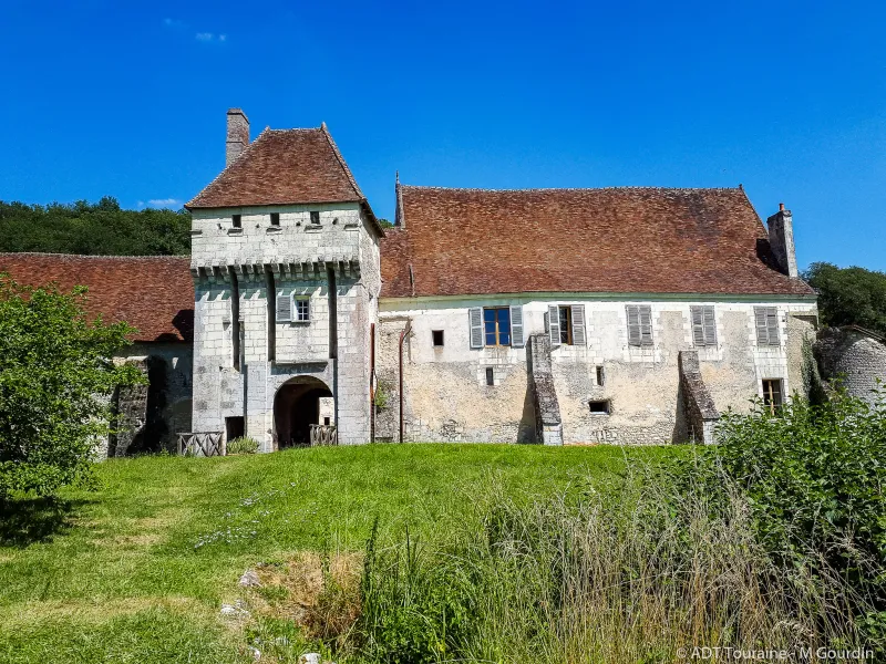 Château-monastère de la Corroirie en Touraine