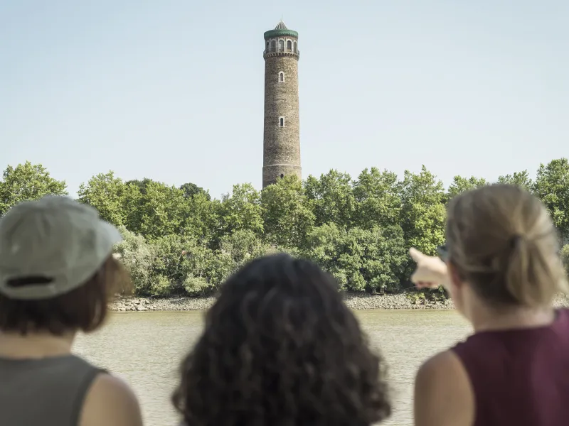 Tour à plomb de Couëron - Croisière Estuaire Nantes<>Saint-Nazaire