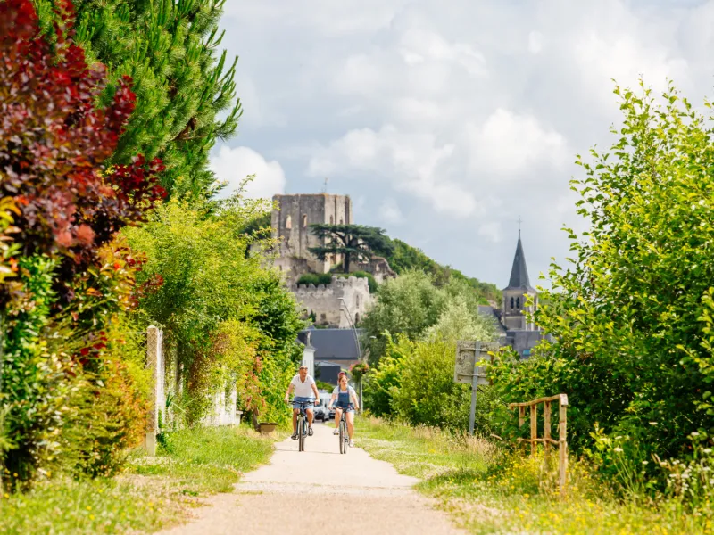 Cyclistes à Montrichard