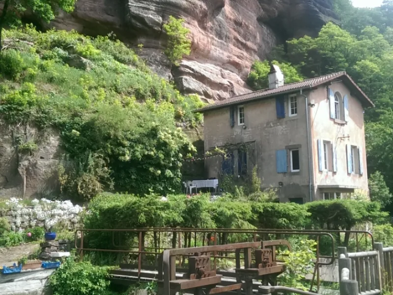 Maison éclusière dans la vallée des éclusiers