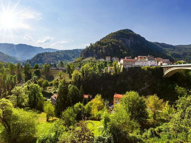 Vue depuis le Musée de l’Abbaye donations Guy Bardone - René Genis