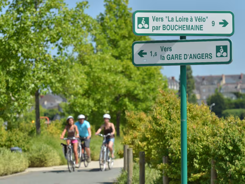Panneau d'arrivée vers Angers - La Loire à vélo