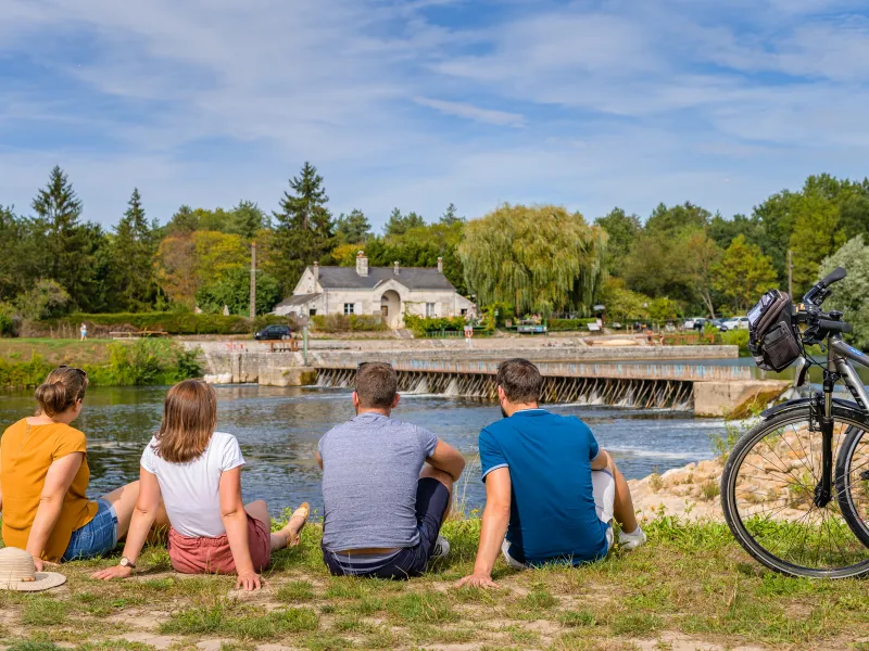 Pause près du château de Chenonceau