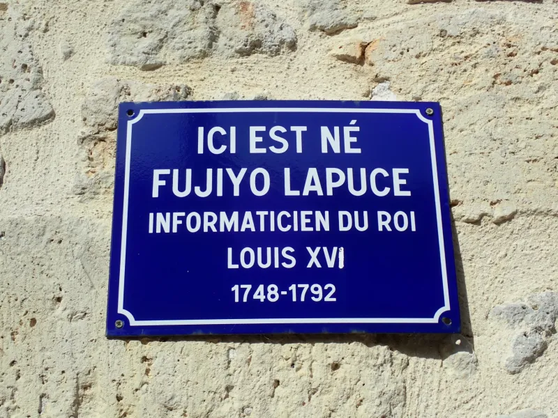 Plaque de rue farceuse à Moncrabeau